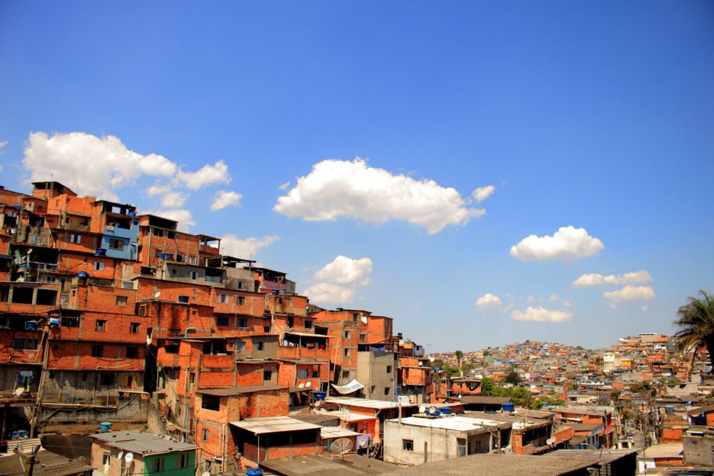 A obra ‘O cortiço’ e uma volta ao passado